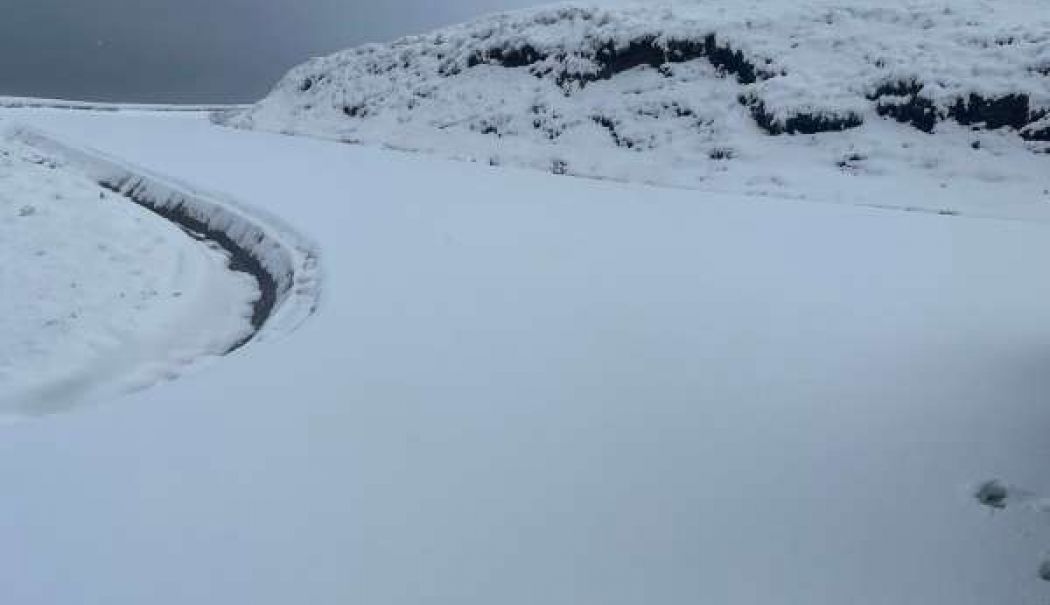 A nins pe Transalpina; gheaţă şi zăpadă pe carosabil - drdp-1715760209.jpg