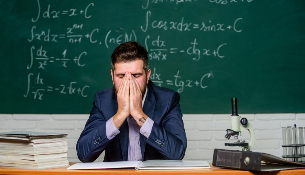 Vor fi sau nu vor fi desființate posturi în învățământ? Ce spune ministrul Educației