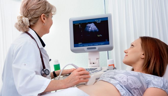 Femeile însărcinate vor avea beneficii în plus. Lista completă a serviciilor medicale decontate de stat
