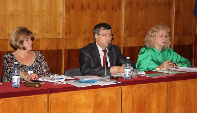 Drepturile pacientului, recunoscute și la Constanța - drepturilepacientuluifilialacons-1348413206.jpg