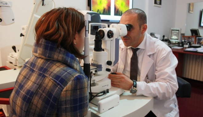 Consultații oftalmologice gratuite, la Mrini Eye Hospital - drhichammrinioftamologie28-1460045852.jpg