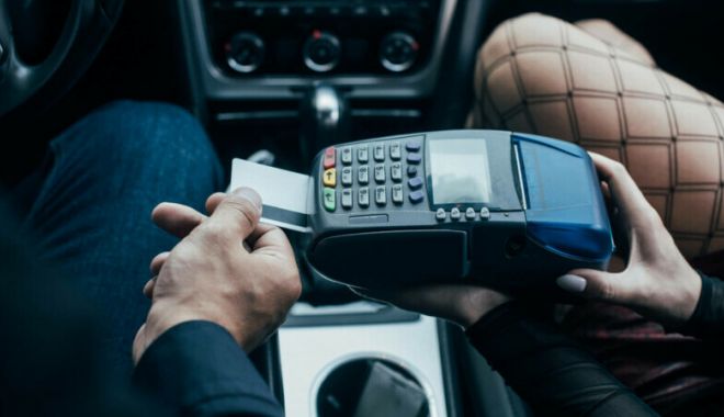 Trei prostituate din Bistrița, judecate după ce își drogau clienții și le goleau cardurile - drog-1669829820.jpg