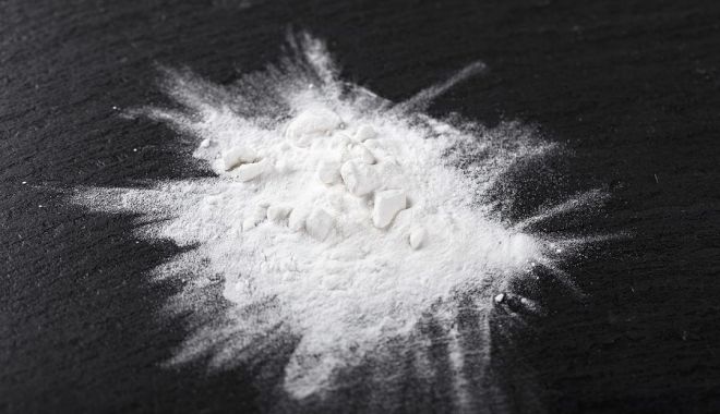 Un polițist a consumat cocaină, chiar înainte să intre în tură - droguri-1629443251.jpg
