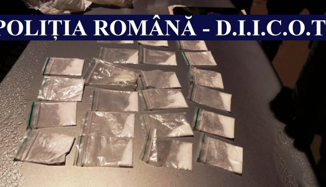 GALERIE FOTO / Razie în Mamaia. Zeci de petrecăreți români și străini, prinși cu droguri - droguri2-1556802495.jpg