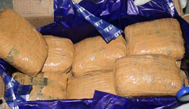 Peste o tonă de droguri confiscate de polițiști - droguriconfiscate-1434901655.jpg