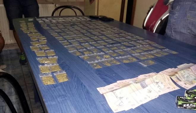Droguri de vânzare, pe litoral - droguridevanzarepelitoral-1438532037.jpg