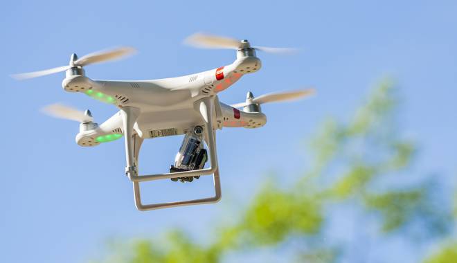 Interzis la drone de Ziua Marinei - drona-1439466346.jpg