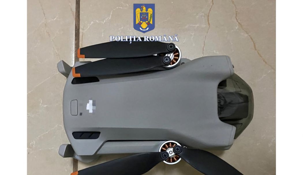 Dosar penal pentru doi copii: Au furat o dronă dintr-o mașină nesupravegheată - drona-1717677926.jpg