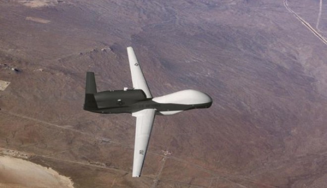Cel puțin 11 morți într-un atac cu avion american fără pilot, în Pakistan - drona01-1405750205.jpg