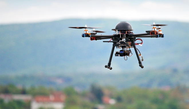 Utilizarea dronelor în orașe, ilegală! Ridicarea de la sol, numai cu permisiune - drone-1466514012.jpg