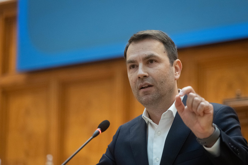 Cătălin Drulă: „Cu peste un miliard de lei pierderi, falimentul CFR Călători e aproape” - drula-cfr-1715267886.jpg