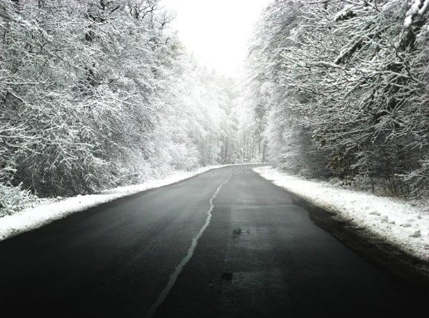 Toate drumurile din județ sunt libere și circulația se desfășoară normal - drum-redeschis-1771483287.webp