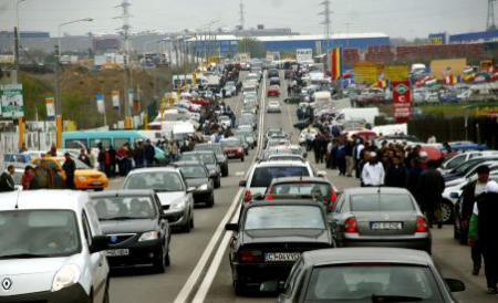 Turiștii pleacă de pe litoral. Iată recomandările poliției pentru evitarea blocajelor în trafic - drumspremare-1314525216.jpg
