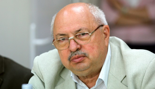 Dr. Vasile Sârbu operează  la Spitalul din Mangalia - drvasilesarbu5-1378135703.jpg