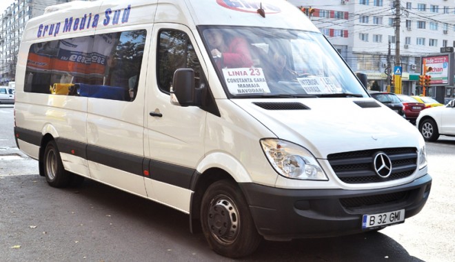 Ținuți ca vitele în maxi-taxi - dsc0001-1320359314.jpg