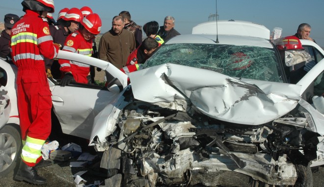 Galerie FOTO - Accident rutier grav în județul Constanța! - UPDATE - dsc0026-1396956583.jpg