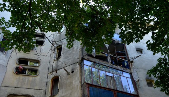 Doi soți au fost răniți, după ce buteliile ținute pe balcon au explodat - dsc00381copy-1532354006.jpg