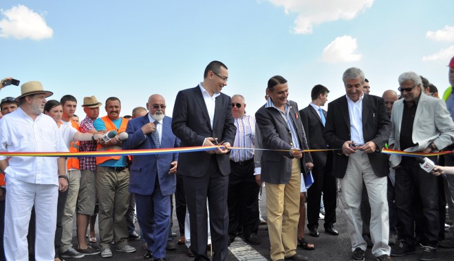 Victor Ponta a inaugurat o nouă autostradă nefinalizată: Tronsonul Cernavodă-Medgidia (Vezi Galerie Foto) - dsc0076-1342699208.jpg