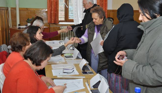 REZULTATE PARȚIALE la prezidențiale, ora 9.00: Victor Ponta 40,01%, Klaus Iohannis 30,54% - dsc0290-1414998601.jpg
