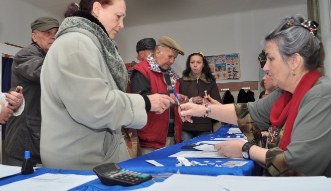 Referendum Constanța/ Au mai rămas 12 de secții de numărat - dsc0484-1320657442.jpg