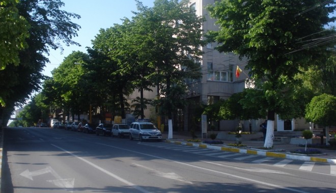 Copil lovit de o mașină pe bulevardul Tomis - dsc06302l25988800-1344867353.jpg
