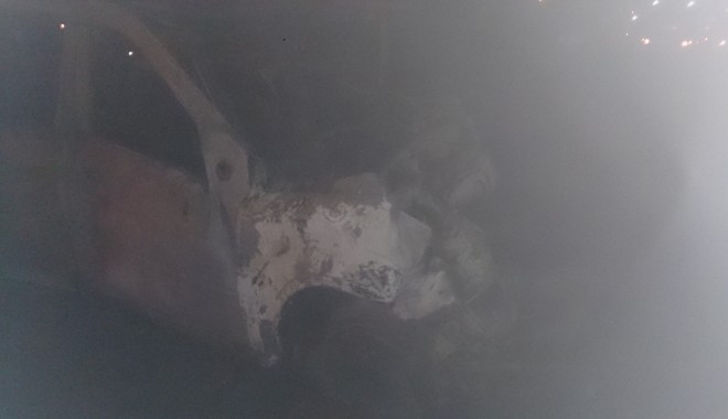 VIDEO! GRAV ACCIDENT RUTIER în CONSTANȚA / Autoturism făcut SCRUM după ce s-a izbit de un microbuz. Un tânăr a murit carbonizat - Imagini ȘOCANTE! - dsc1418-1406319748.jpg