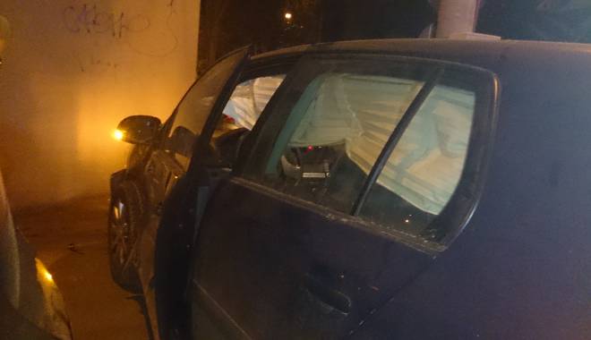 Galerie FOTO. Accident rutier la Constanța, patru mașini implicate. Șoferul dubei care transporta bani era băut! - dsc2689-1424365137.jpg
