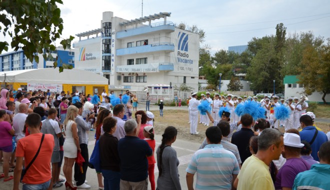 Târgul Gaudeamus, întâmpinat cu fanfară la Mamaia - dsc3364-1344793403.jpg