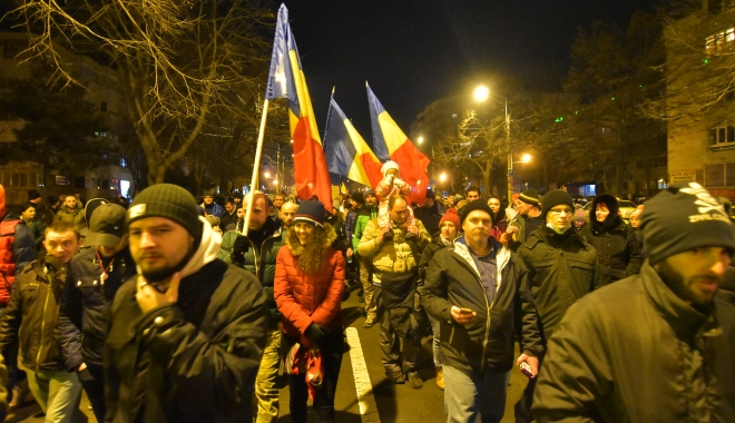 GALERIE FOTO / A CINCEA SEARĂ DE PROTESTE LA CONSTANȚA - dsc8269-1486240209.jpg