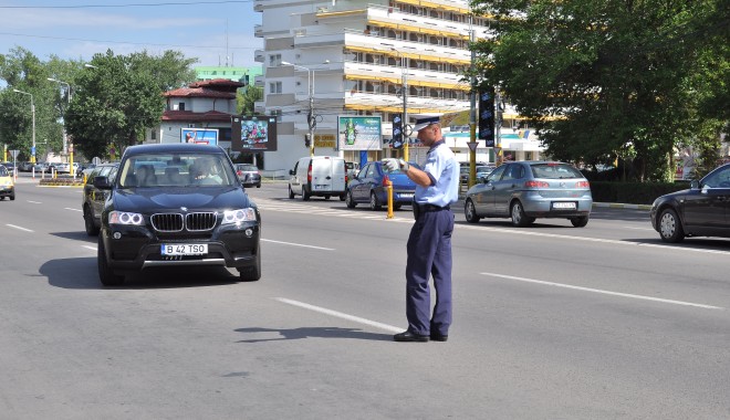 Polițiștii, jandarmii și pompierii ies în stradă. Iată de ce! - dsc9790-1344498539.jpg