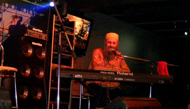 Concert aniversar de jazz, într-o atmosferă de familie - dscf1064-1353931764.jpg
