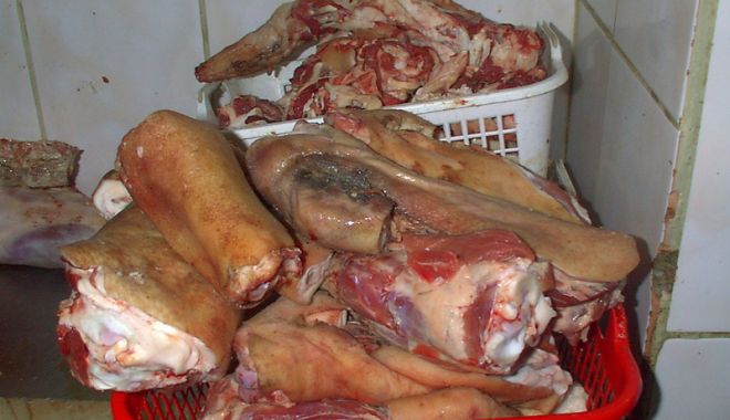 Piețele și unitățile de tăiere miei, luate la verificat de inspectorii sanitar-veterinari - dsv-1522684864.jpg