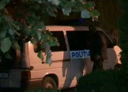 Spărgătorii de la miezul nopții, prinși în flagrant de polițiști - dubapolitienoapteabd9d476440-1334391518.jpg