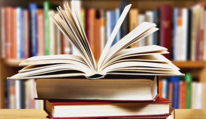 Dublă lansare de carte la Biblioteca Județeană 