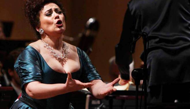 Dublu eveniment  la Teatrul  
