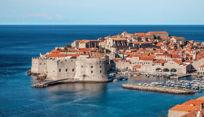 MAE Atenționare de călătorie: Croația sub coduri de caniculă - dubrovnik51279812801200x674-1689164066.jpg