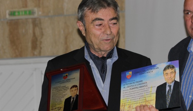 Dumitru Manole, Cetățean de onoare al județului - dumitrumanole2-1351191109.jpg