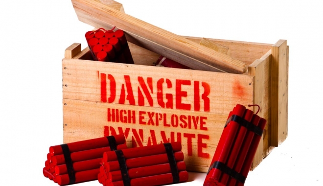 AUTORITĂȚILE DIN CONSTANȚA, ÎN ALERTĂ! SUTE DE KILOGRAME DE SUBSTANȚE EXPLOZIBILE, DISPĂRUTE - dynamite-1464784297.jpg