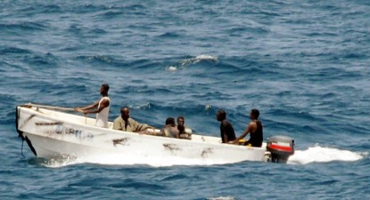 O nouă navă cu un român la bord a fost capturată de pirații somalezi - e34ad25d00230b97bcbae18596c04c46.jpg