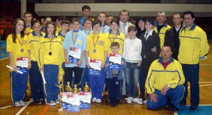 Nu au fițele și nici milioanele fotbaliștilor, dar sunt cei mai tari campioni - e4343ac10dbaada982a3108b5ae6315f.jpg