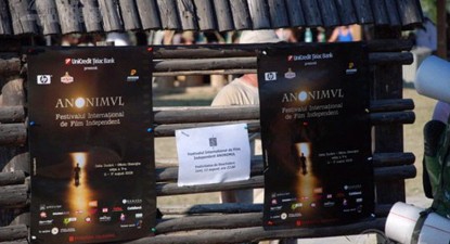A început Festivalul Internațional de Film Independent Anonimul 2009 - e4eb1d8f1a1832a196b459c41b2f7c80.jpg