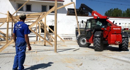 Construcțiile ilegale de pe plajele din Mamaia, Costinești și Vama Veche au fost demolate - e60aff6fc2ca1914b483335d8e1746a4.jpg