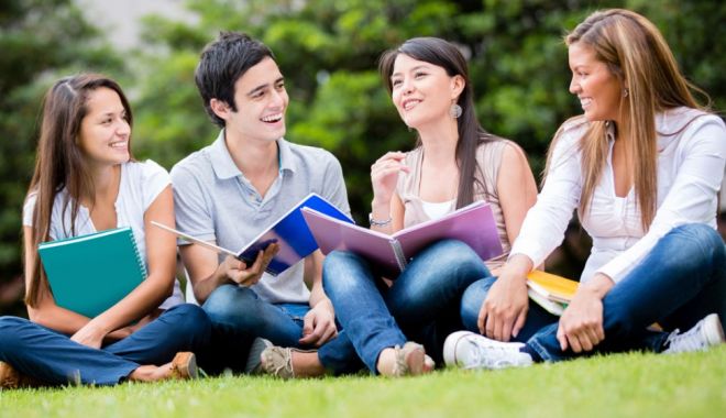 Zeci de burse pentru studenții constănțeni! - e67048e5e1e2f20e0d4c7502ff9b5fcf-1534934608.jpg