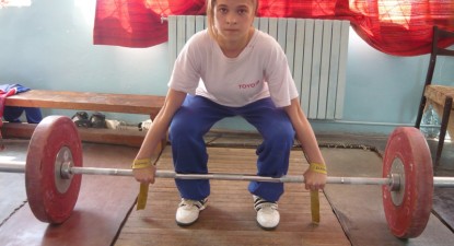 Halterofilii cadeți constănțeni se bat de la egal la egal cu tineretul și seniorii - e68f460b7441028eb85932bc9494117a.jpg