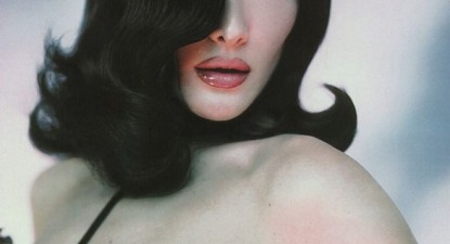 Carla Bruni va juca în următorul film al lui Woody Allen - e69c6f677c3dfa8d5f6c40b27fe2d4a5.jpg