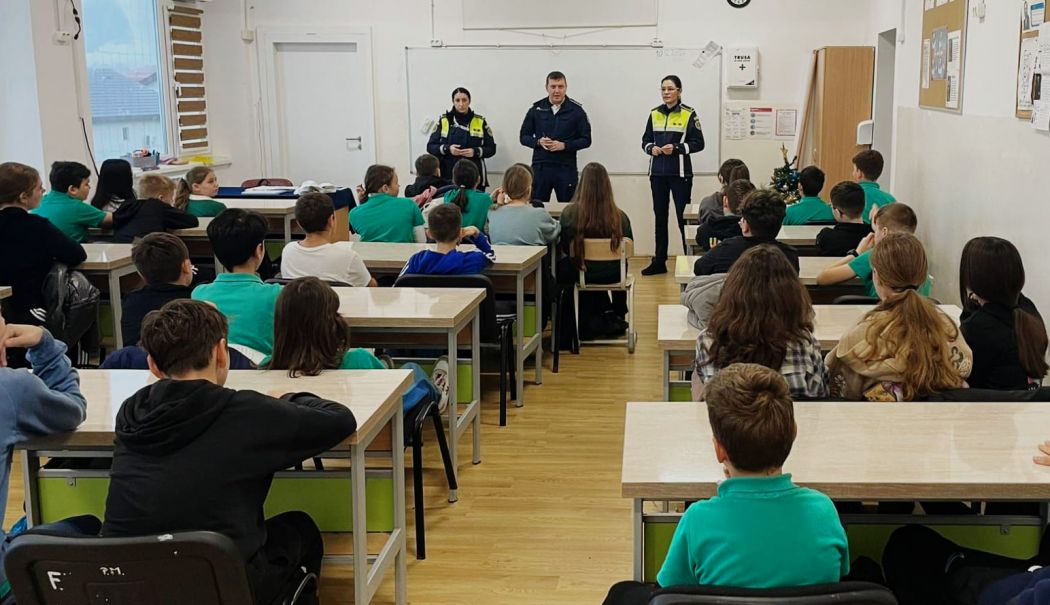 Pericolul materialelor pirotehnice în rândul tinerilor. Poliția a luat atitudine - e81c13ba0f29448a9dab69a20056960b-1733923773.jpg