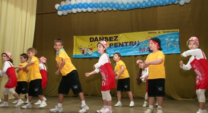 Bucuria dansului, pe scena Palatului Copiilor - e8361e6afa06a491484d0c2c50ead9e8.jpg