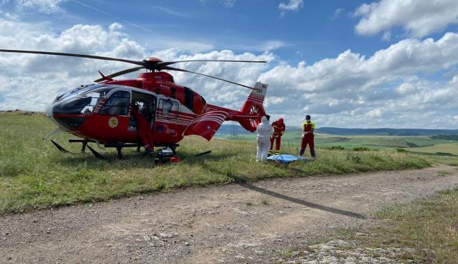 Femeie rănită grav, după EXPLOZIA UNEI BUTELII, preluată de elicopterul SMURD Constanța - e84cba7068e044d1b184afeb9308cebd-1624006449.jpg