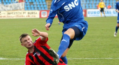 Dejan Rusmir s-a accidentat la încălzire - ea8ef8e4d485b31880a627bd3c61bb2c.jpg