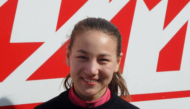 Yachting: Constănțeanca Ebru Bolat, argint europeană la juniori Clasa Zoom8 - ebrusursafacebookinzoom8class-1428310989.jpg